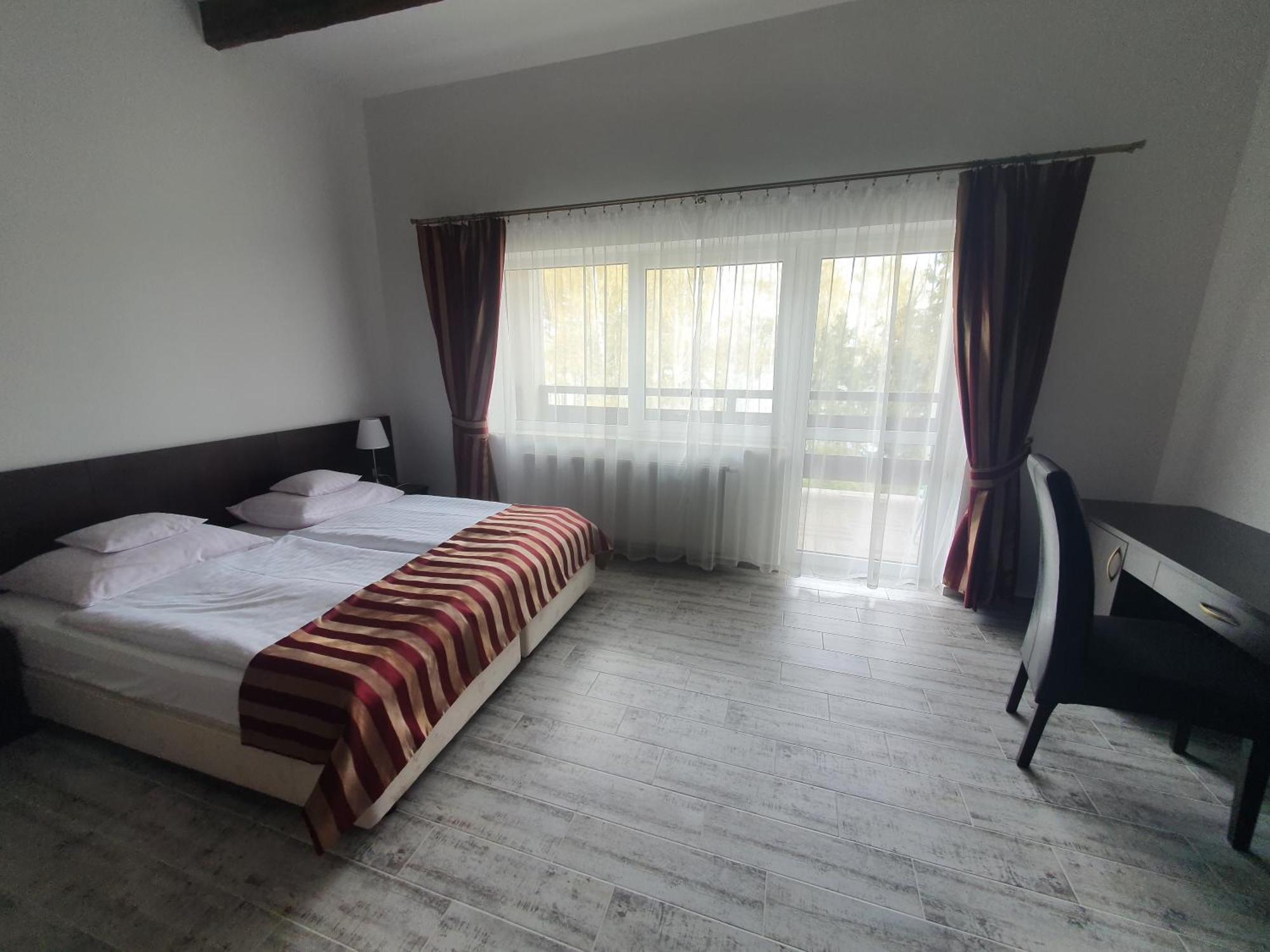 Cztery Wiatry Aparthotel Korytnica  Экстерьер фото