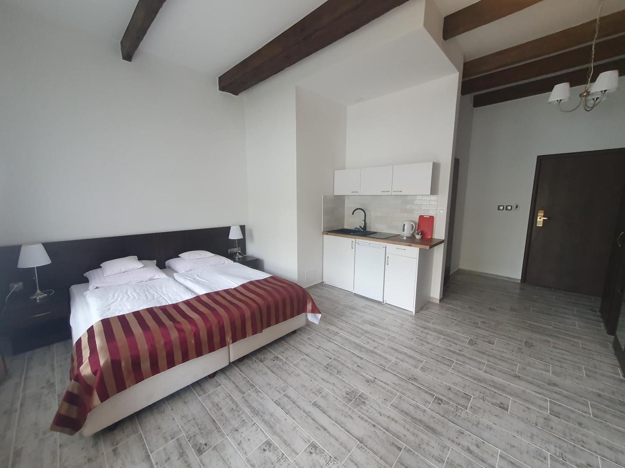 Cztery Wiatry Aparthotel Korytnica  Экстерьер фото